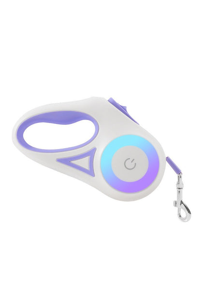  Detail of control button and LED spotlight of retractable dog leash
