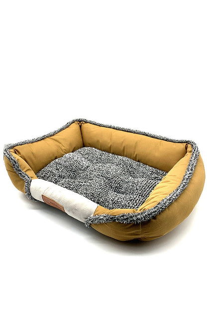  Comfortable round cat and dog bed with easy-care washable fabric